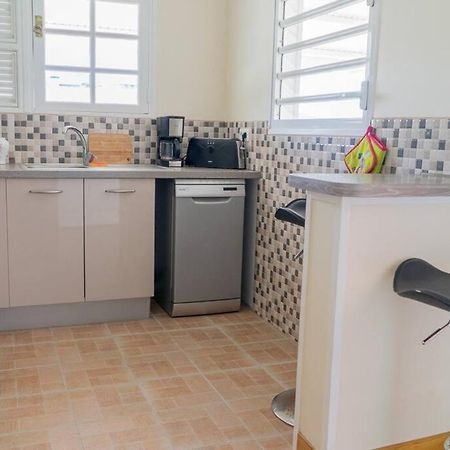 Location Saisonniere Bel Appartement Ле-Труаз-Иле Экстерьер фото