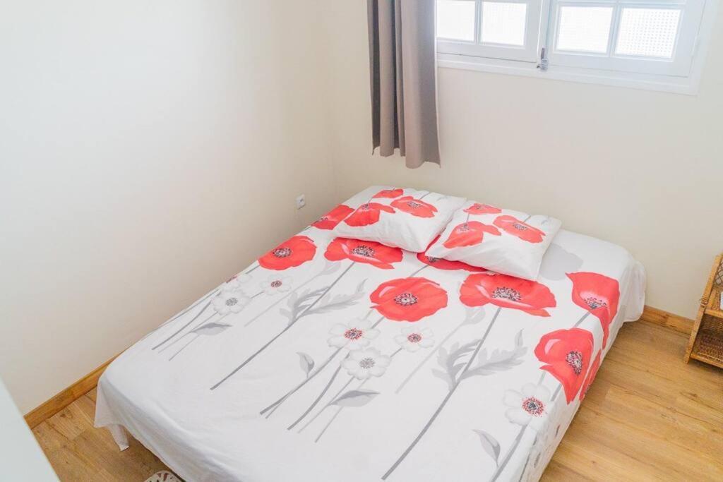 Location Saisonniere Bel Appartement Ле-Труаз-Иле Экстерьер фото